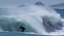 Load image into Gallery viewer, sun hat for the surf. water hat guy gets barreled